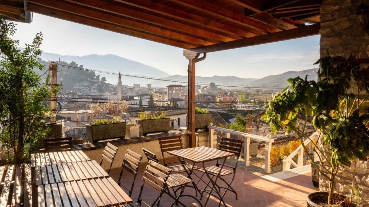 Hotel Borklad Berat Exteriör bild