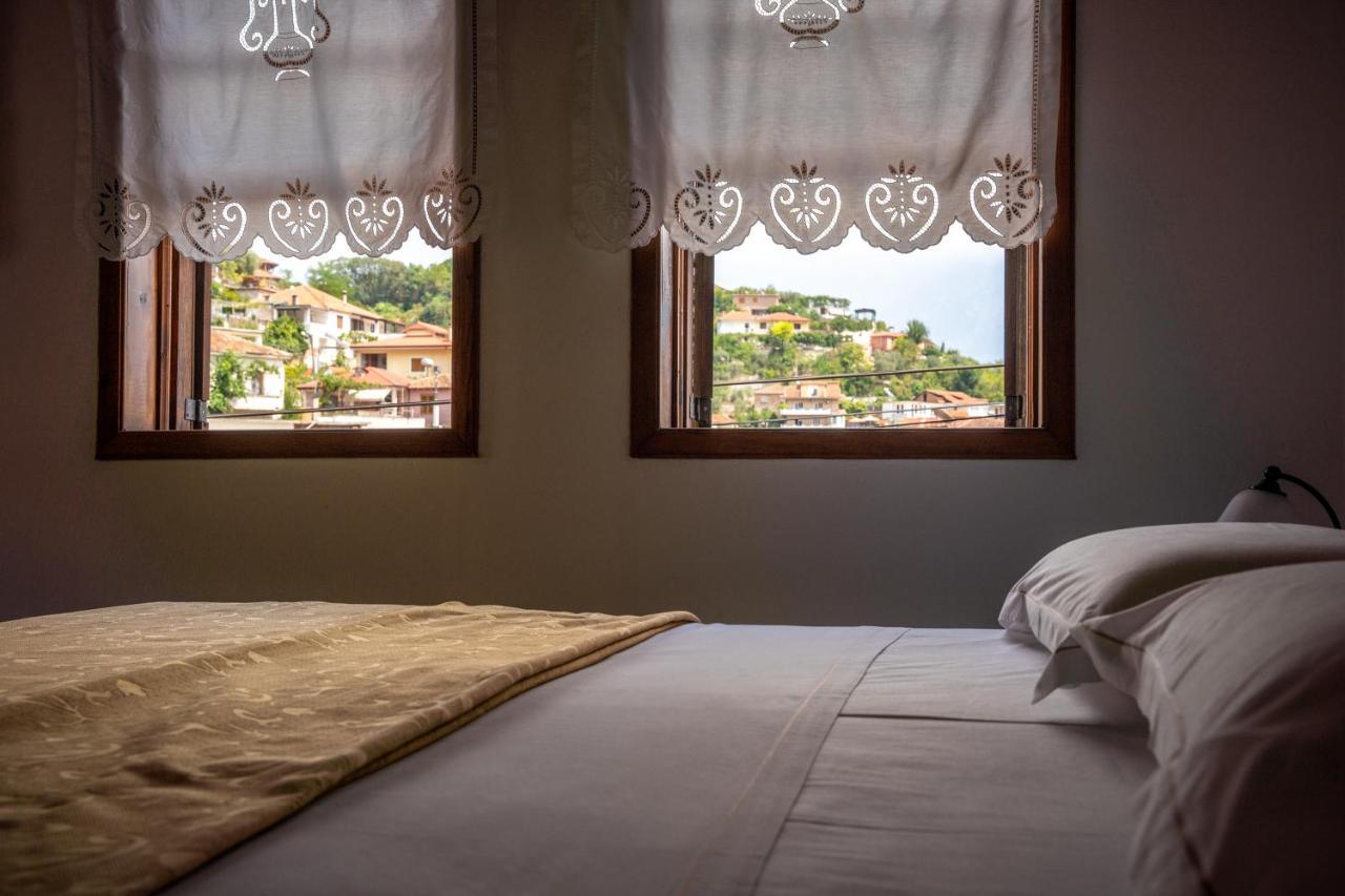 Hotel Borklad Berat Exteriör bild