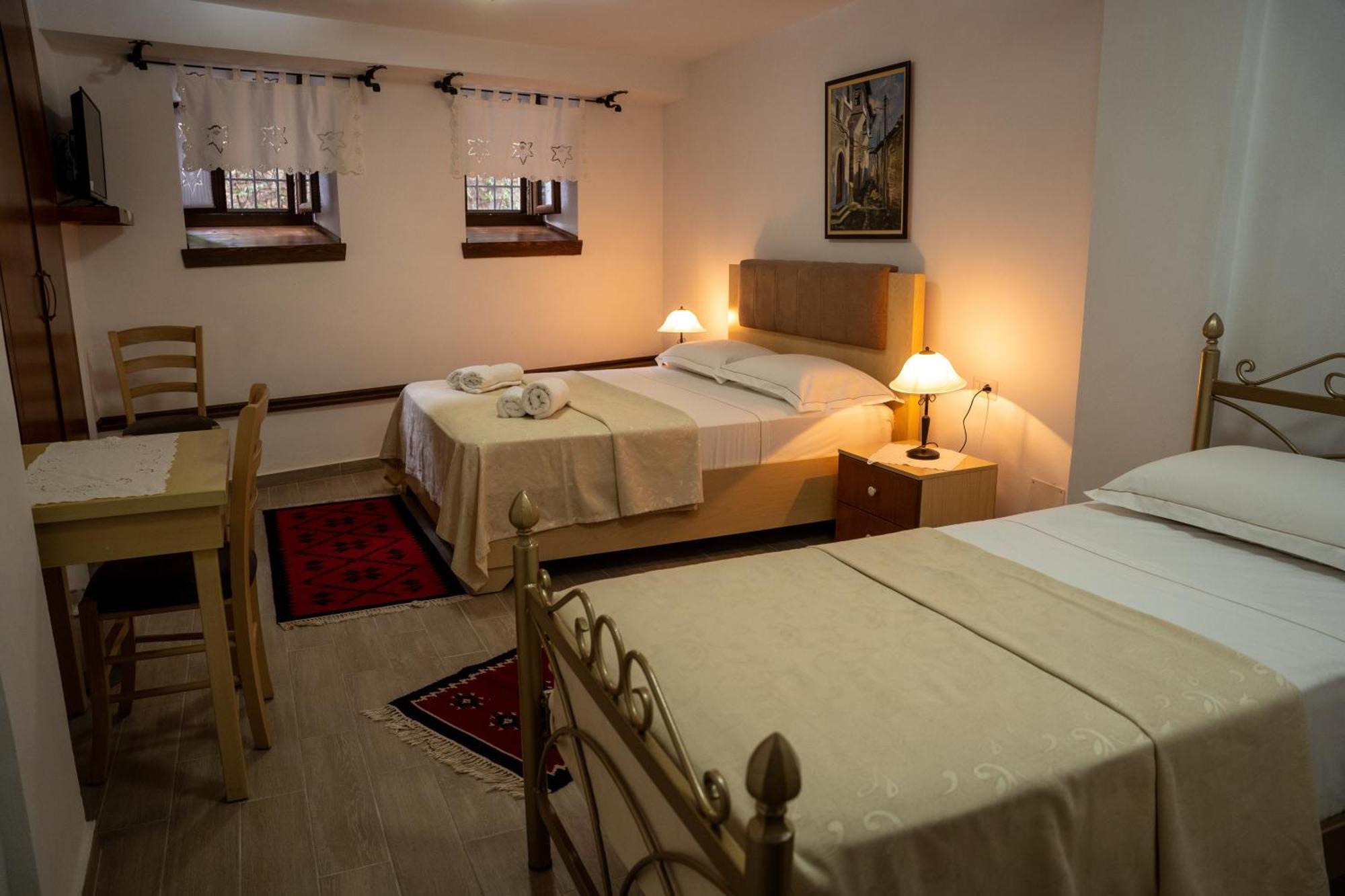 Hotel Borklad Berat Rum bild